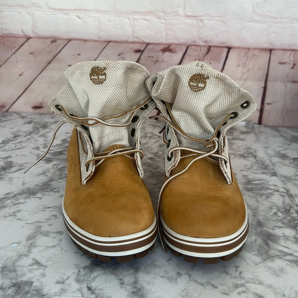 Timberland Youth ankle boots size 2.5